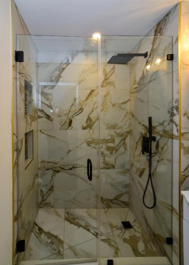 Modern Two Bedroom Condo - Boston Stoneham Dış mekan fotoğraf