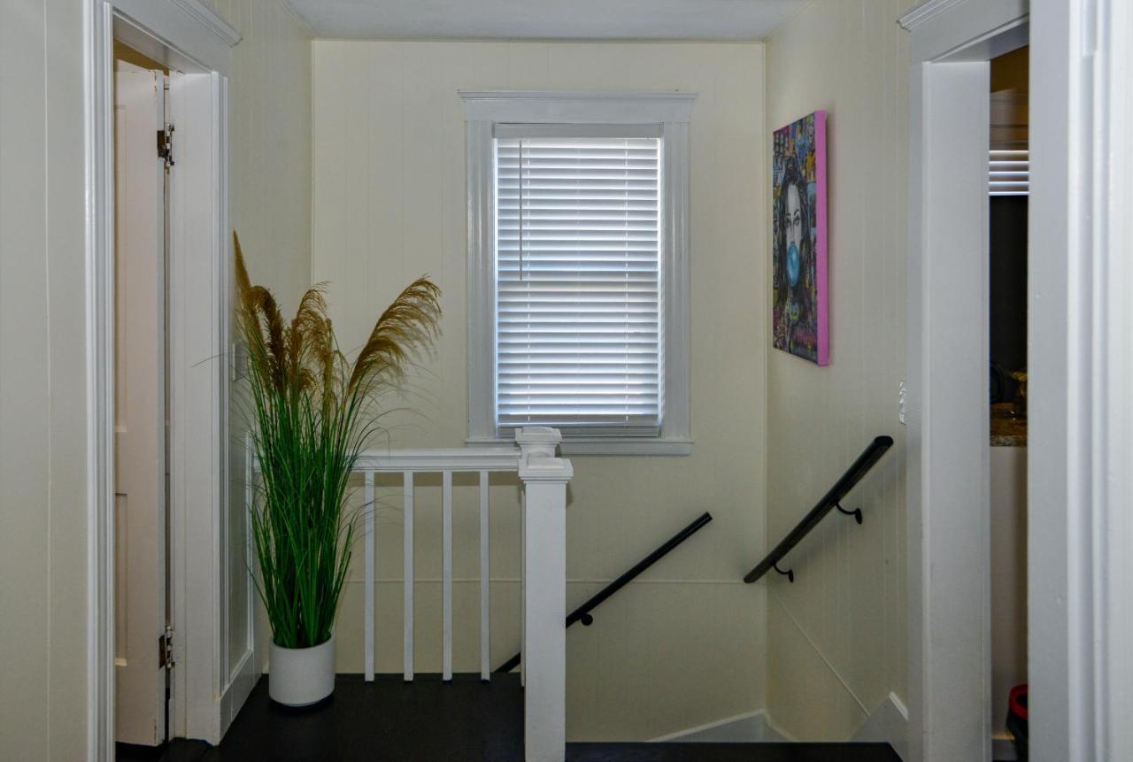Modern Two Bedroom Condo - Boston Stoneham Dış mekan fotoğraf