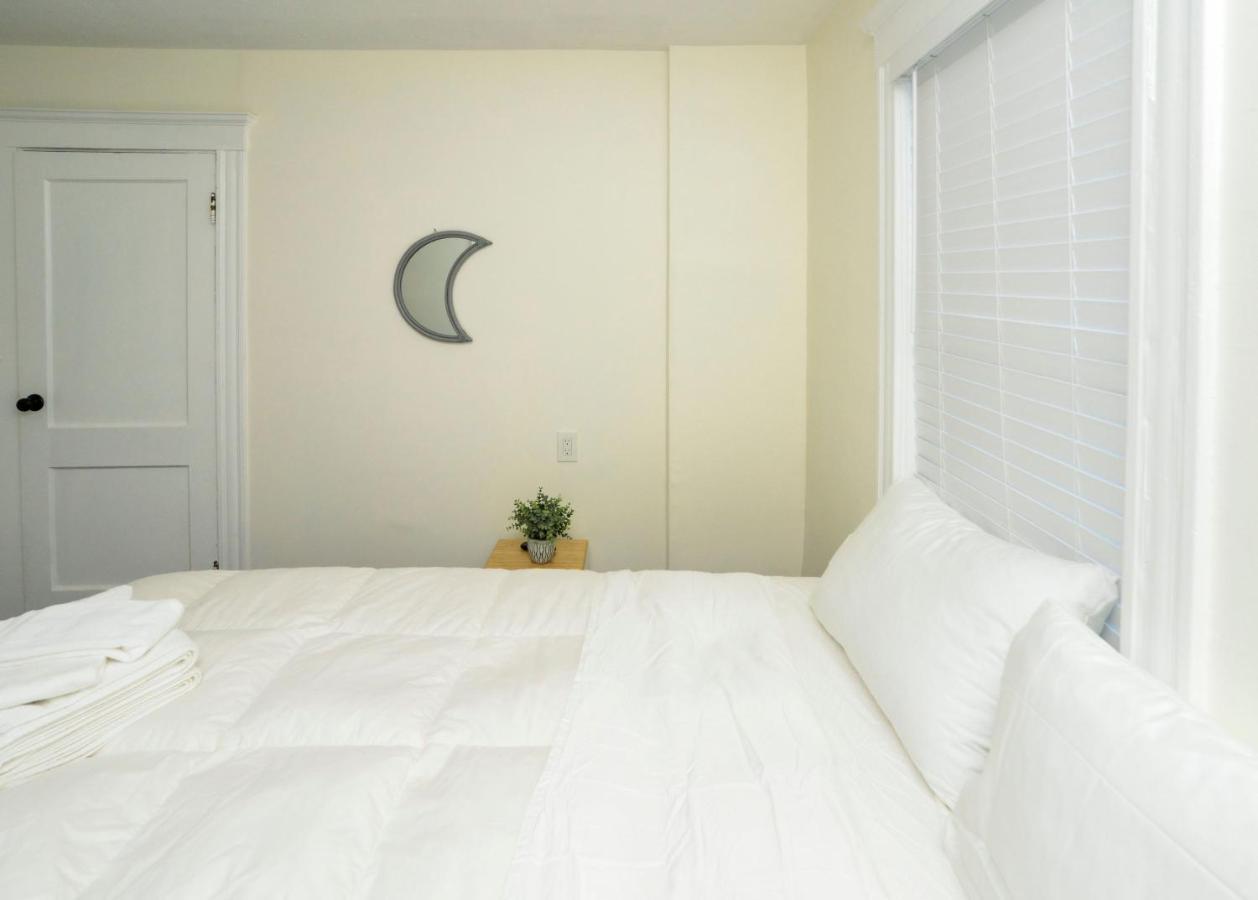 Modern Two Bedroom Condo - Boston Stoneham Dış mekan fotoğraf