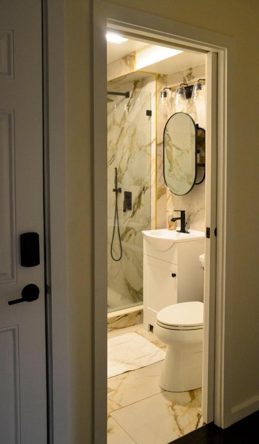 Modern Two Bedroom Condo - Boston Stoneham Dış mekan fotoğraf